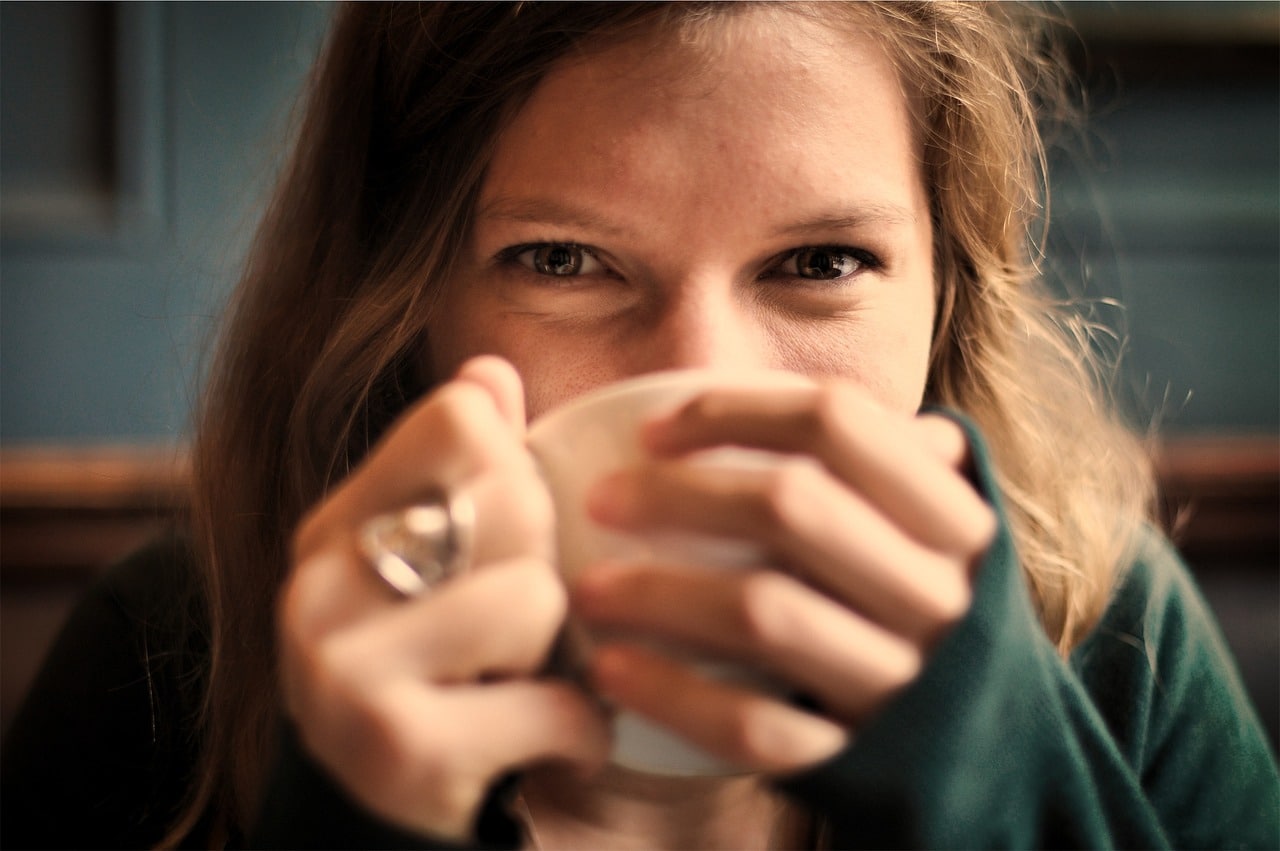 woman happy with the benefits of spirulina